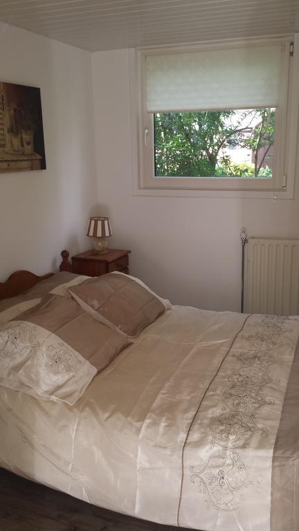 Bed And Breakfast Bij Hooisma Kampen Ruang foto
